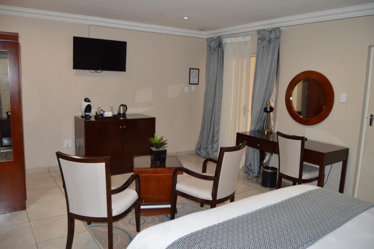 Lakeview Boutique Hotel & Conference Center Бенони Экстерьер фото