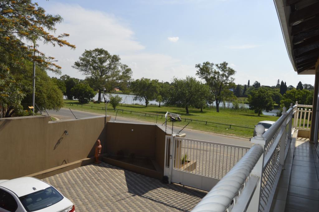 Lakeview Boutique Hotel & Conference Center Бенони Экстерьер фото